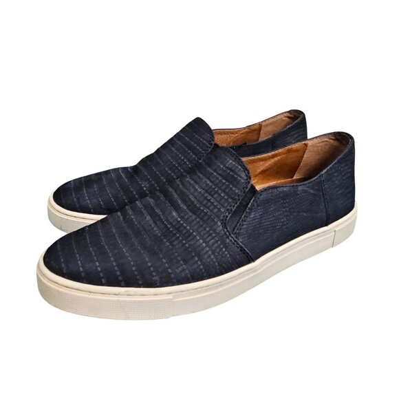 Frye Womens Black Slip-On Sneakers 7M Embossed Leather Casual Preppy Everyday - Picture 1 of 9